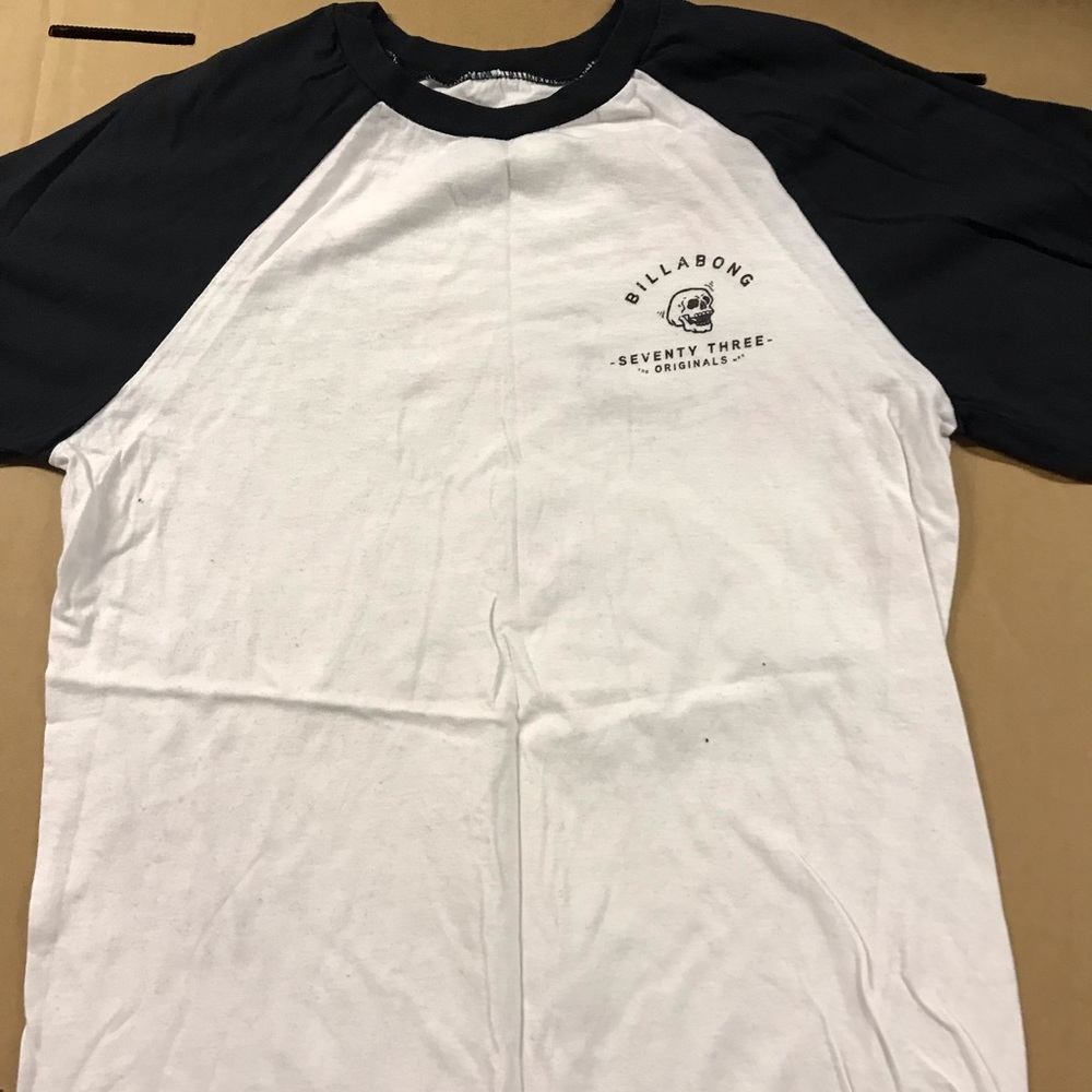 Billabong 3/4 sleeve t shirt long sleeve